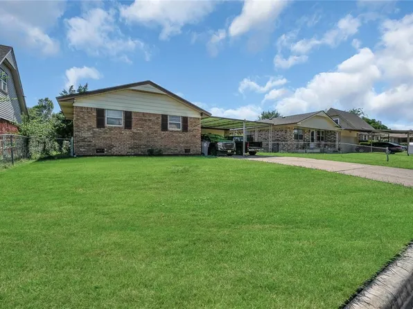 314 NW 62nd St, Lawton, OK 73505