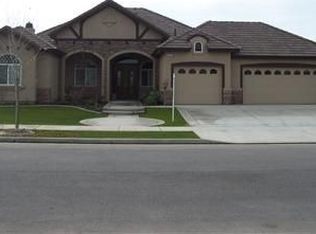 11011 Hartland St, Bakersfield, CA