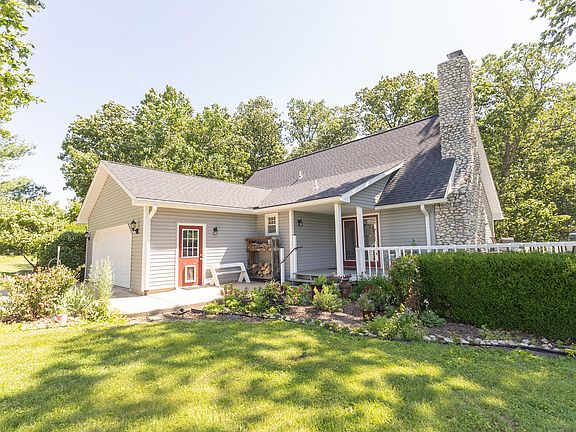 2nd image of 2656 County Road 2950
