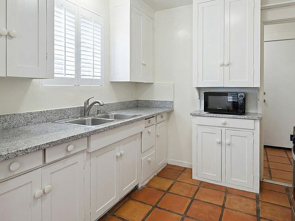 3rd image of 1450 Palm St #E53574784