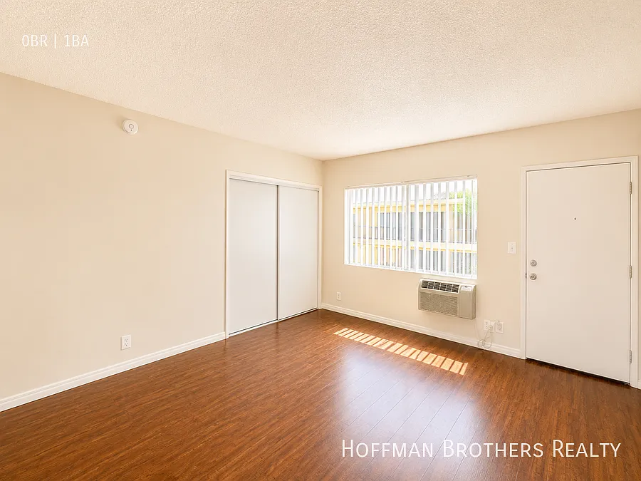 7357 Sepulveda Blvd Van Nuys, CA 91405 — Photo 4