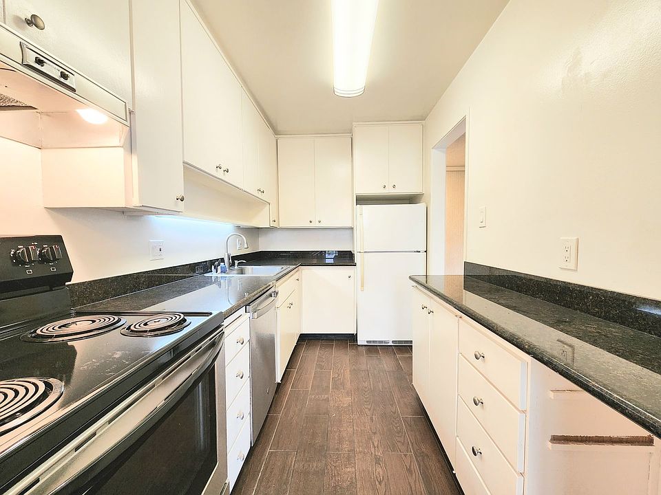 1st image of 818 N Delaware St APT 407