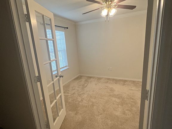 4th image of 1228 Waggoner Dr