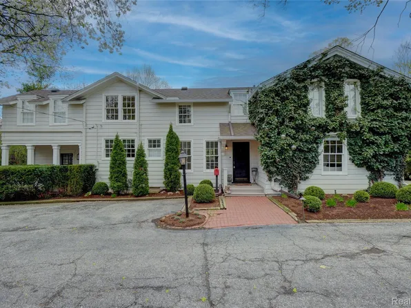 146 Puritan Ave, Birmingham, MI 48009