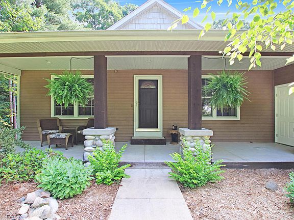3rd image of 4055 Otuna Dr