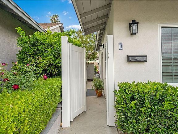 3rd image of 26854 Lugar De Oro Dr