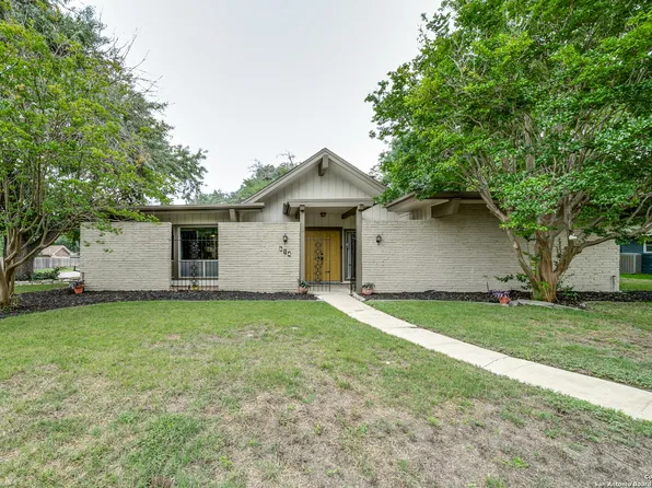 614 WEATHERLY DR, Windcrest, TX 78239