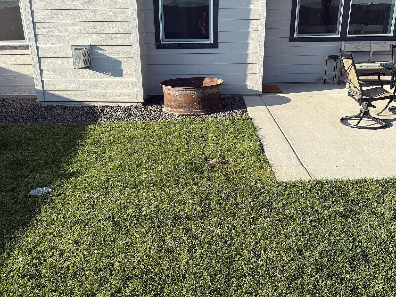 4 bed, 2046 sqft, $2,700 — Photo 2