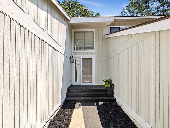2nd image of 7860 Wilderness Trl APT B