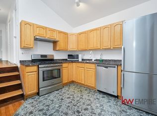 42 92nd St APT 3, Brooklyn, NY 11209