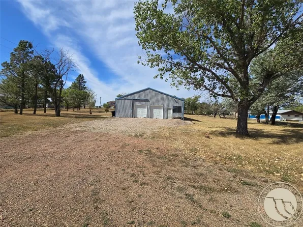 106 Young Ave, Baker, MT 59313