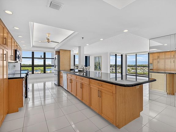 4th image of 4740 S Ocean Boulevard #805