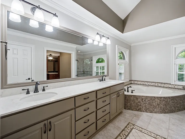 5525A Hampstead Way — Photo 39