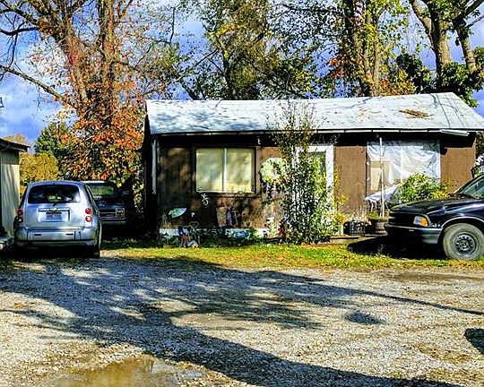 3rd image of 5620 Maccorkle Ave SW