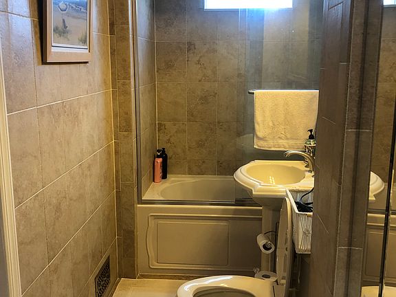 5th image of 142 N Fulton Ave APT 1