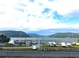 215 Waterside Close, Peekskill, NY 10566