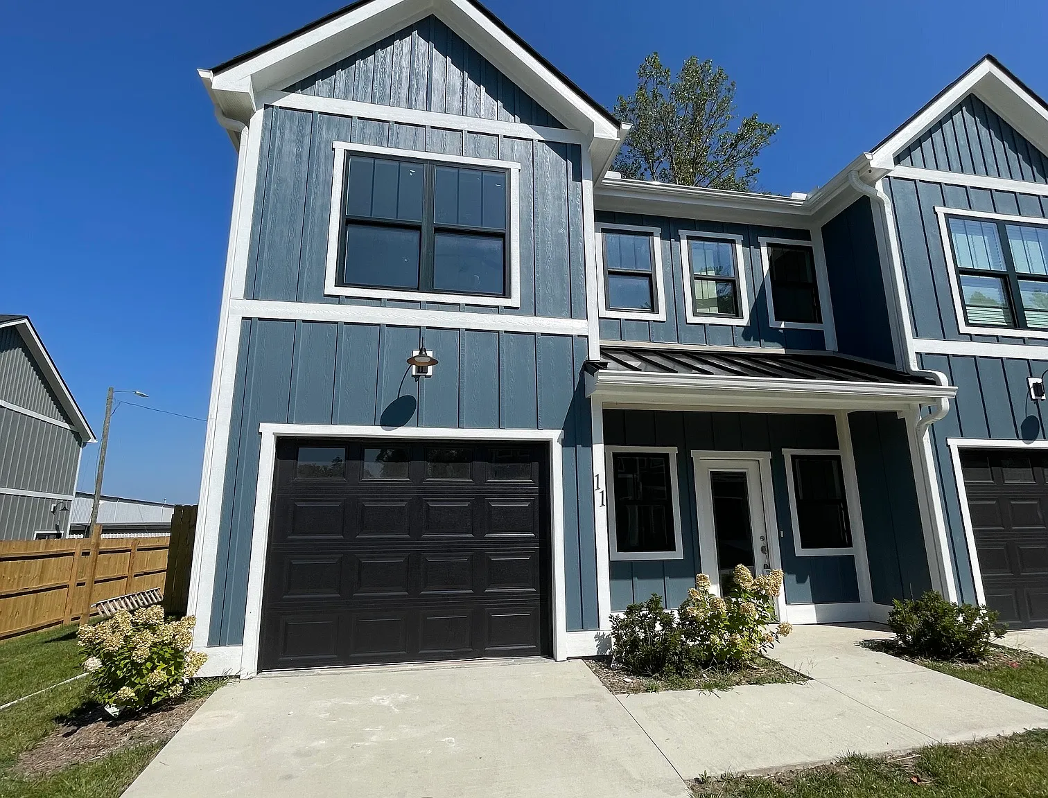 3 bed, 2.5 bath, 1710 sqft, $2,400 — Photo 1