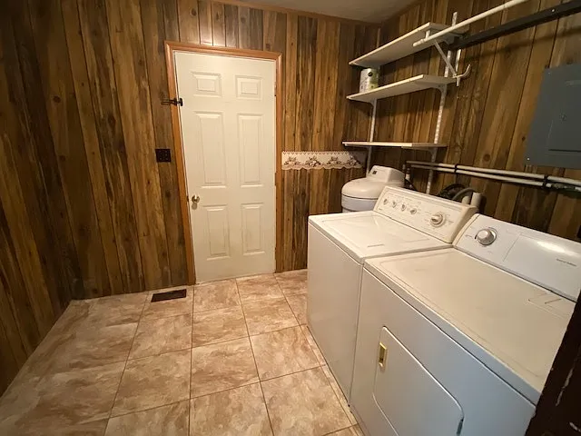 205 W. Allen, Canton - 1 — Photo 3