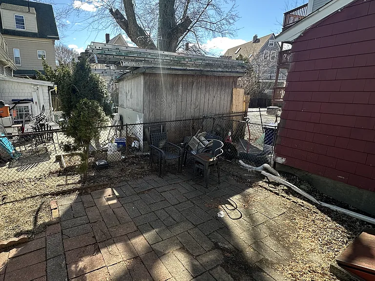 27 Bradbury St #1 — Photo 6