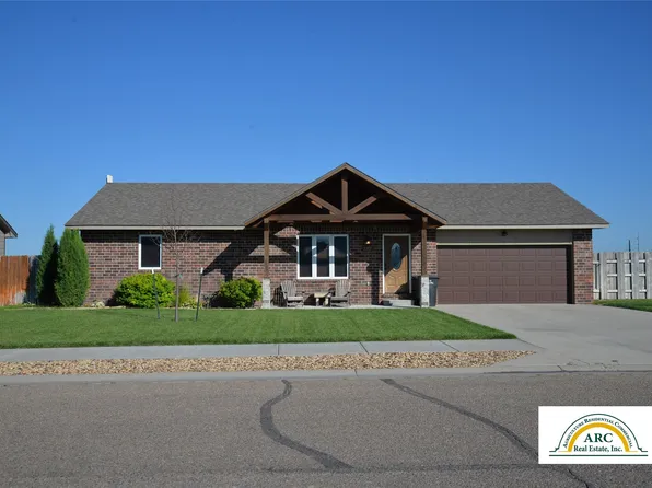 2321 Idlewild Way, Garden City, KS 67846