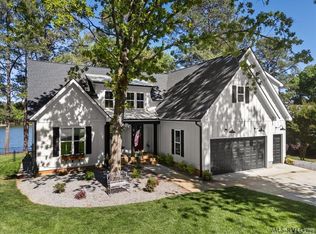 125 Lakeview Cir, Valentines, VA 23887