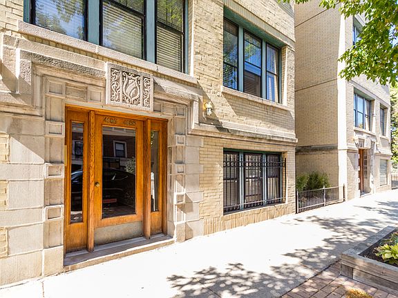 2nd image of 4186 N Clarendon Ave APT 2S