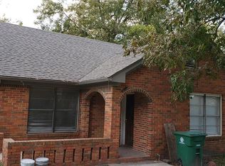4215 Woolworth St, Houston, TX 77026