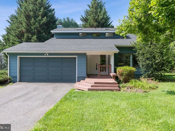 827 W Padonia Rd, Cockeysville, MD 21030