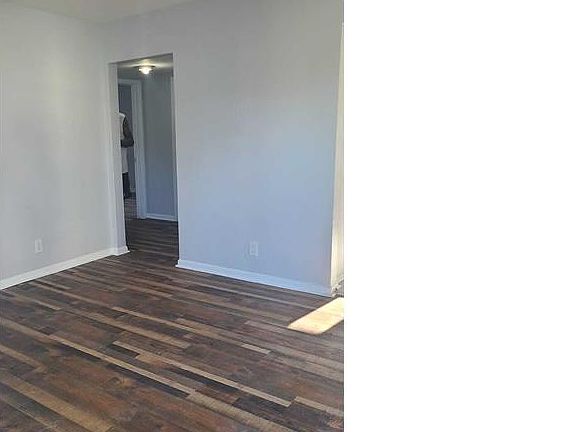 5th image of 2026 Palafox St