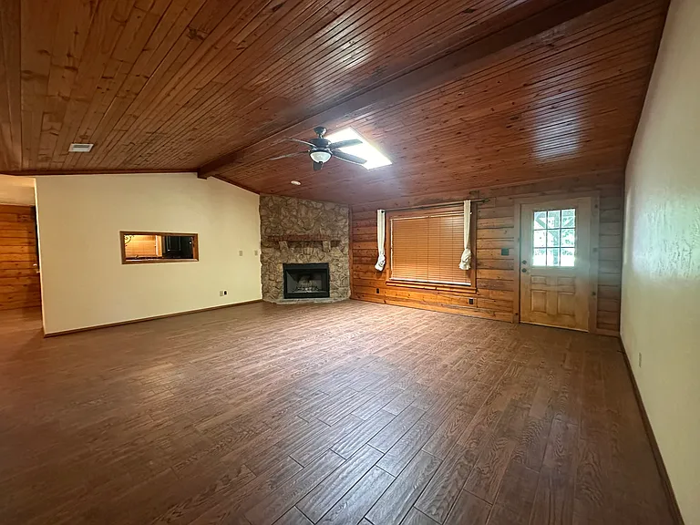 181 NW County Rd #2080 — Photo 14