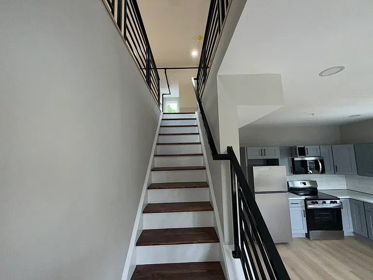 1201 Lindley Ave #3 — Photo 38