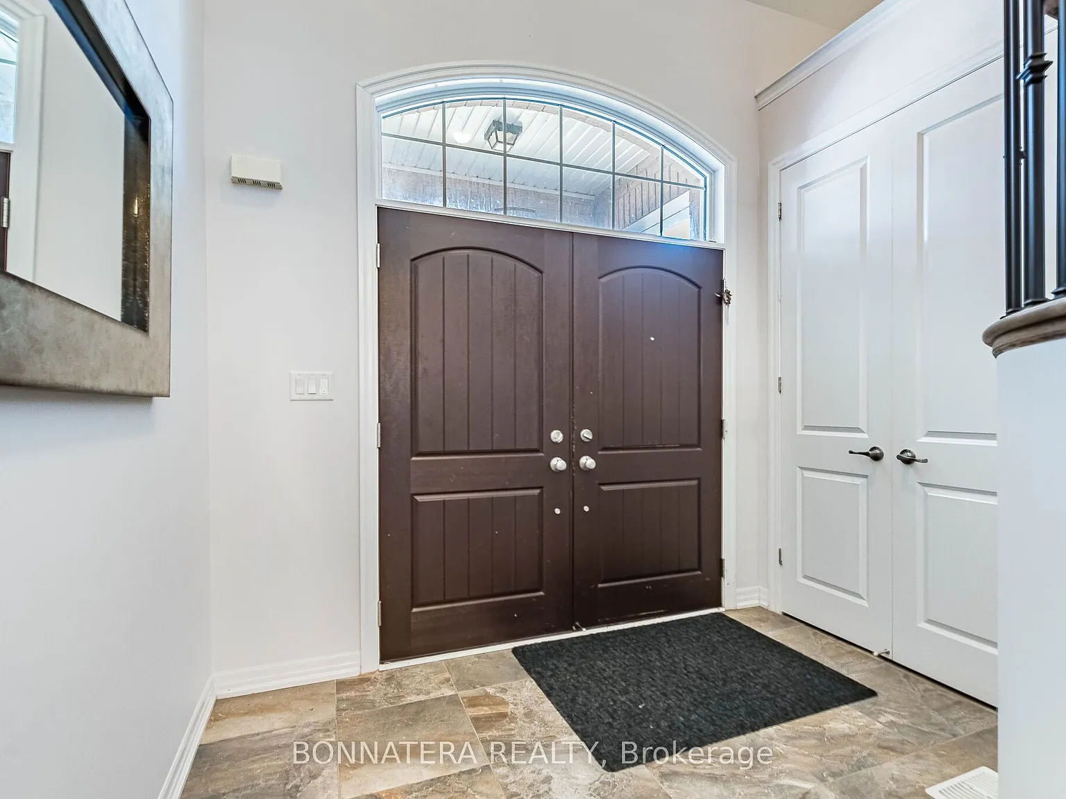 4 bed, $4,500 — Photo 3