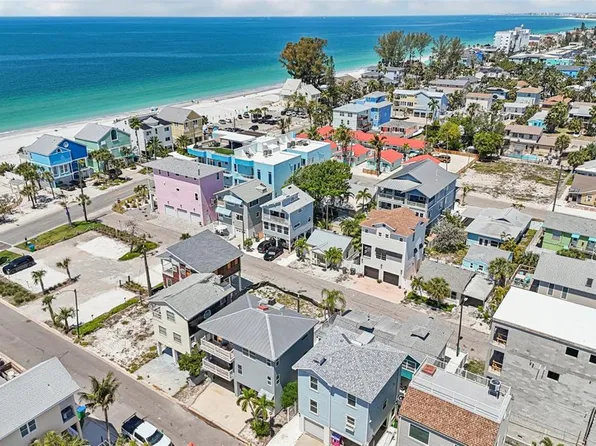 23 80th Ave, Treasure Island, FL 33706