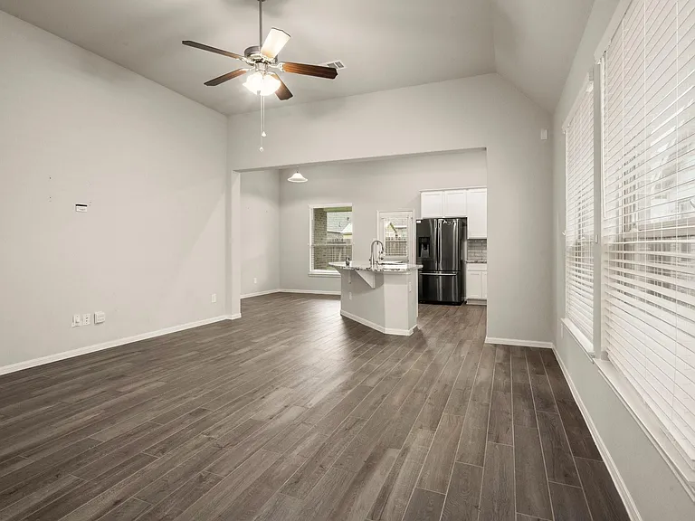 6322 Lemon Balm Ln — Photo 7