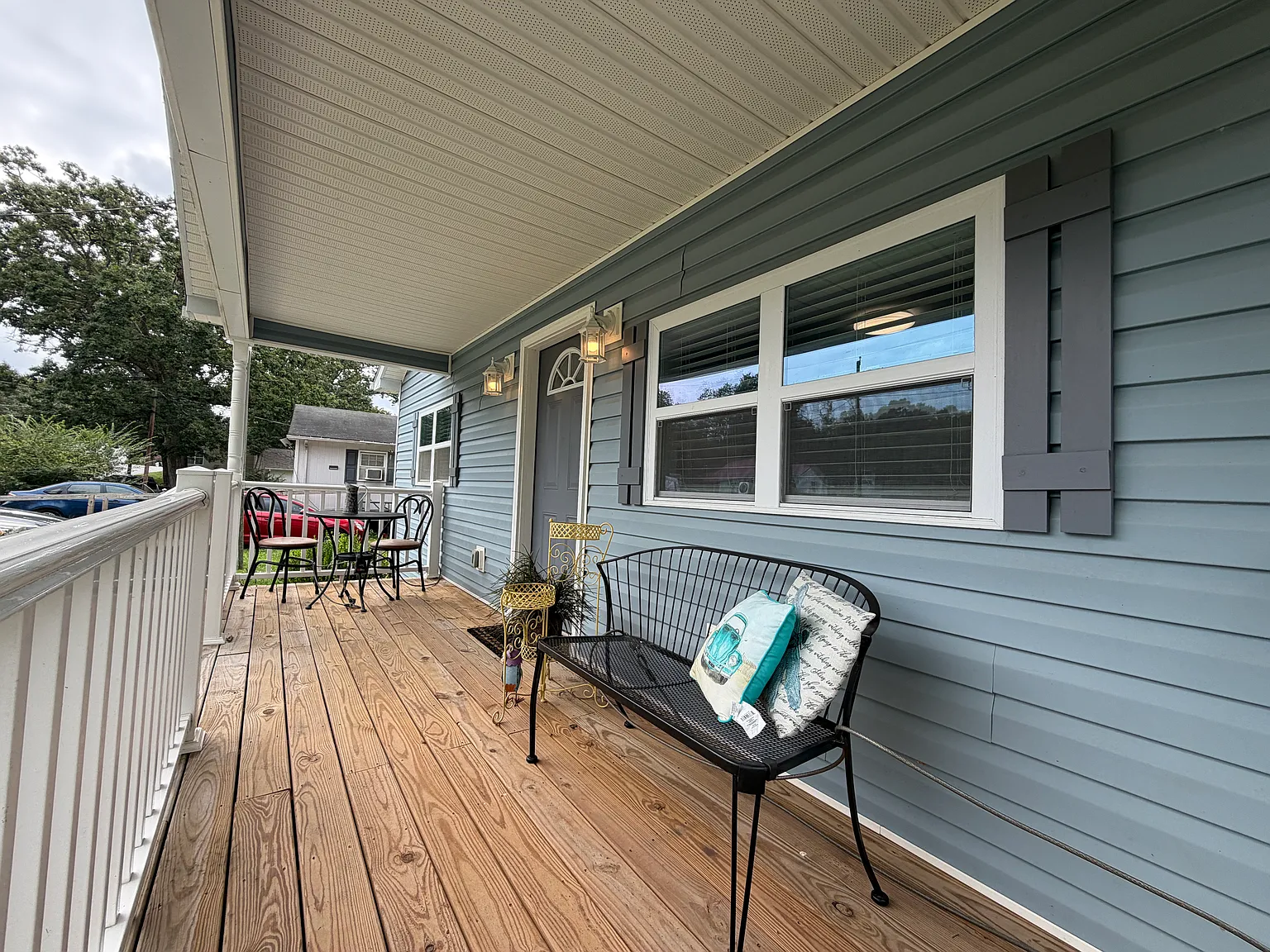 2 bed, 729 sqft, $1,200 — Photo 3