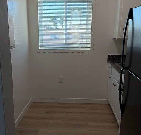 5th image of 318 W Artesia St APT 9