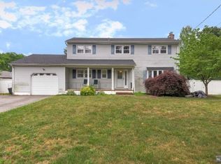 19 Eastbrook Rd, Parsippany, NJ 07054