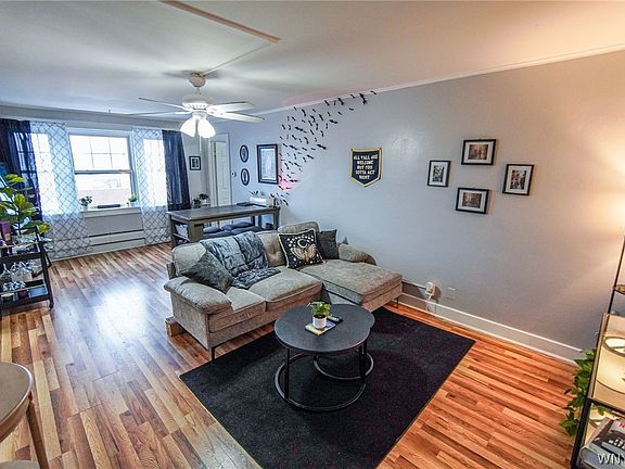 3rd image of 1225 Hertel Ave #9