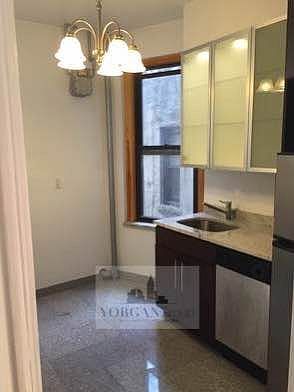 3rd image of 90 Edgecombe Ave #4F