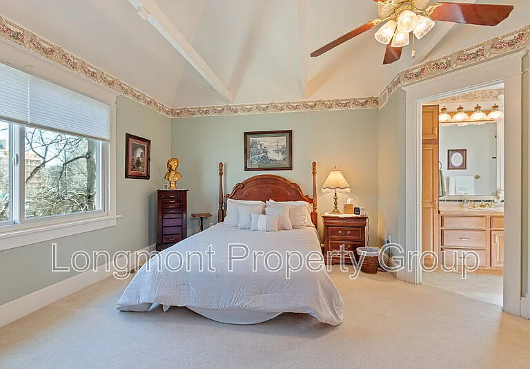 632 Bross St — Photo 26
