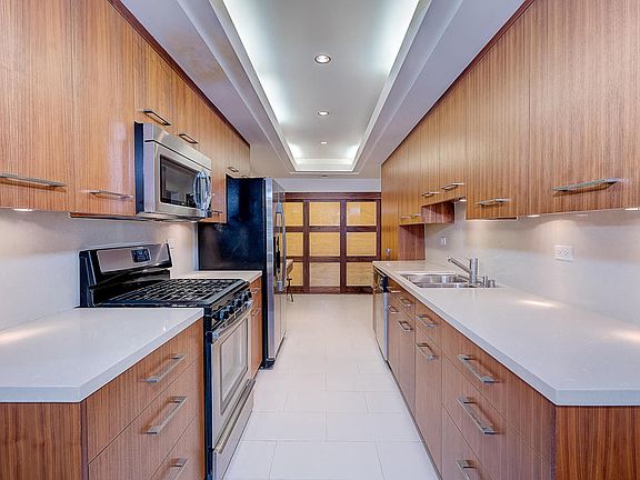 4th image of 1818 Pelham Ave APT 303