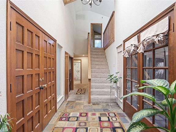 5th image of 1421 El Pueblo Dr