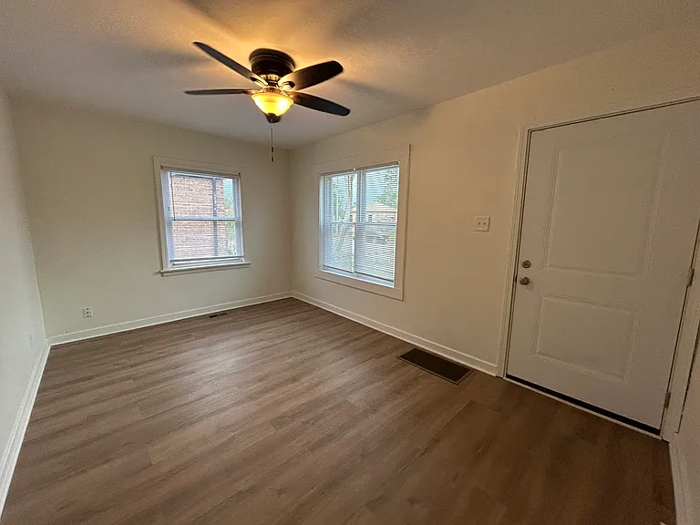 2156 Vermont St — Photo 5