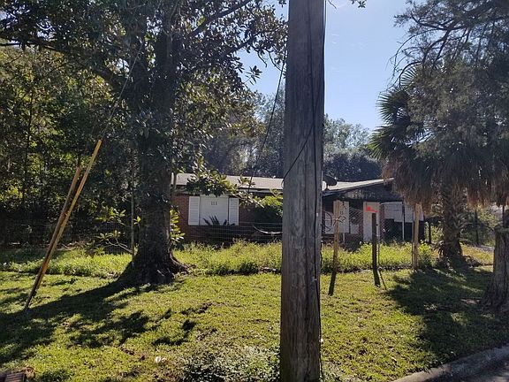 3rd image of 5829 Buckley Ct