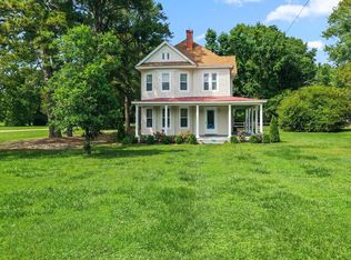 370 King Carter Dr, Irvington, VA 22480