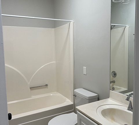 5th image of 1252 Stillwaters Dr