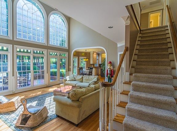 Main stairway & living room