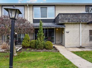 8272 Karam Blvd UNIT 2, Warren, MI 48093