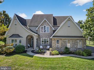 110 Livia Ln, Wrightsville, PA 17368