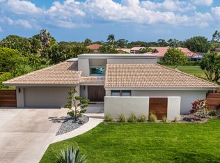 811 Foxpointe Cir, Delray Beach, FL 33445